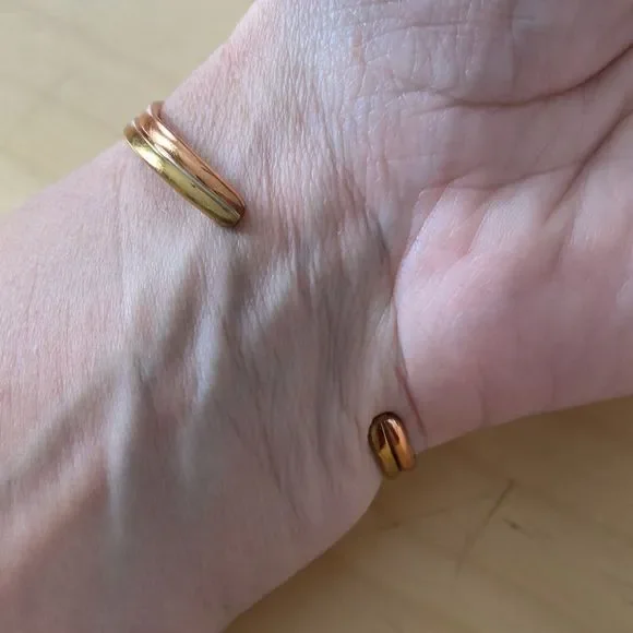 Sergio Lub Wave Cuff Bracelet Gold Copper Brass - Picture 4 of 9